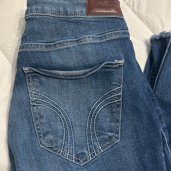 Hollister super skinny jeans - Picture 3 of 8